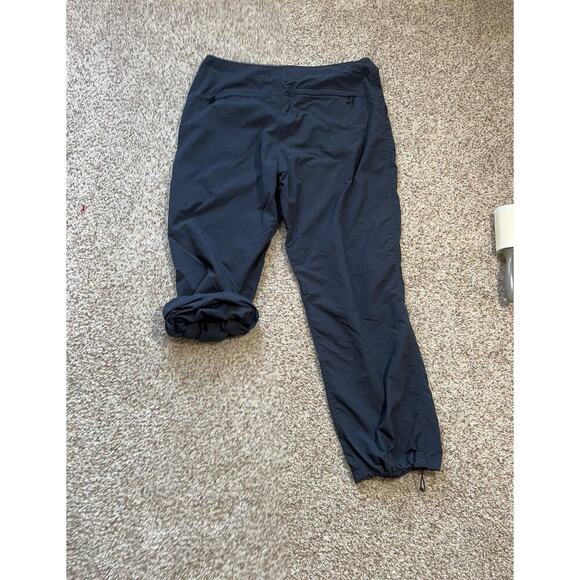 L.L. Bean Performance Pants; size 14, Joggers & capris; Black, lightweight - Picture 9 of 10